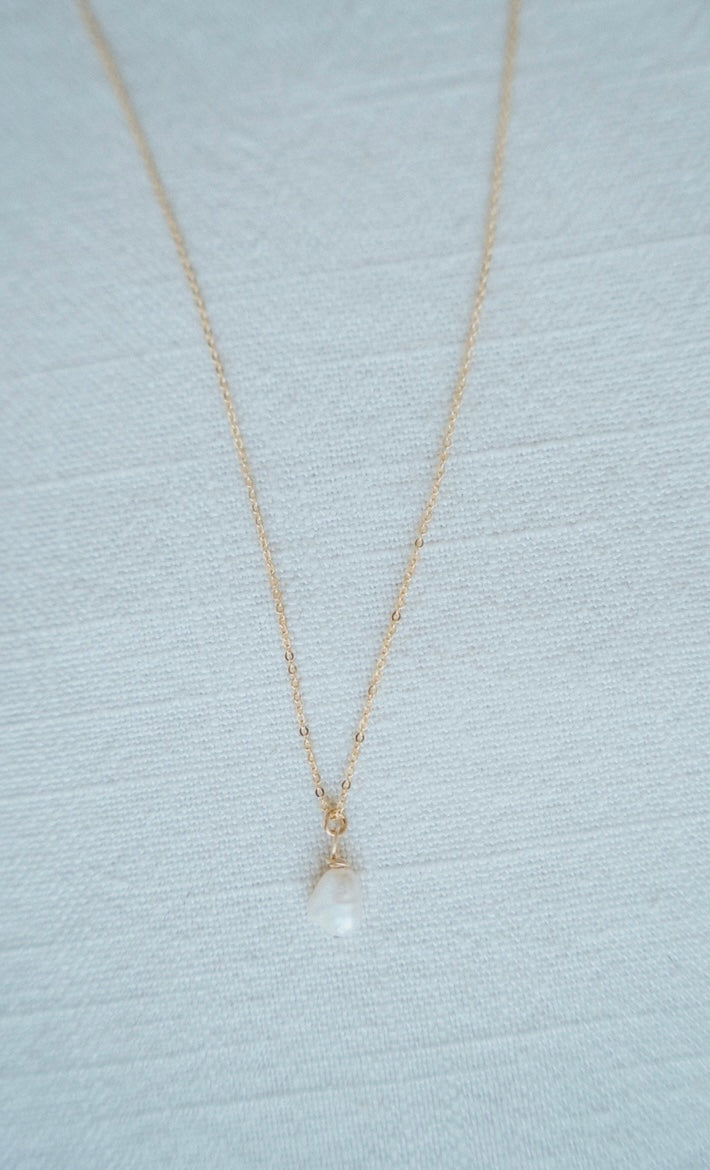 The Pearl Drop Necklace